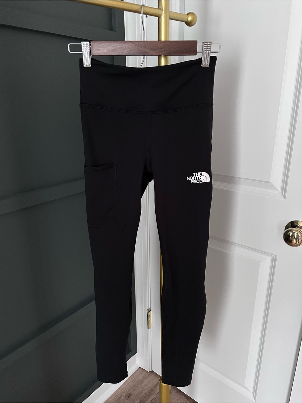 NWT The North Face Black Pocket High-Rise Leggings Size XS